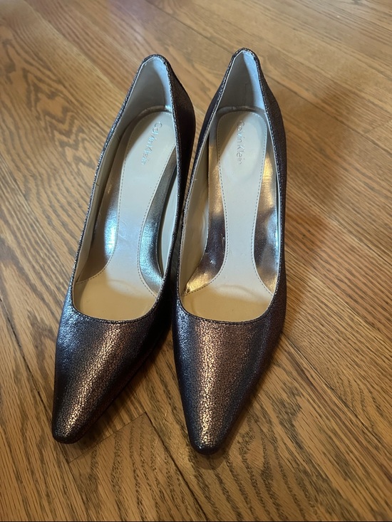 Calvin Klein Shoes - Calvin Klein Women's Metallic Bronze Pointed-Toe Pumps